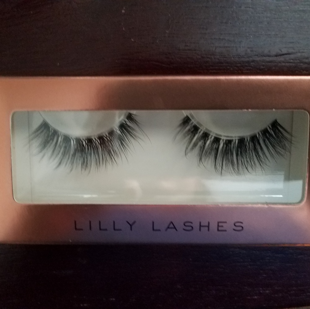 Lilly Lashes